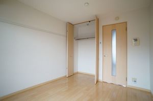 クラウンコート 305号-4