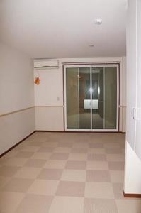 コモンＺＥＮ　Ｄ 102号-4