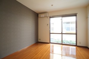 プレジール烏山 102号-6