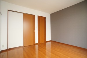 プレジール烏山 102号-7