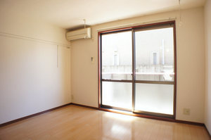 メゾンベル美園 102号-3