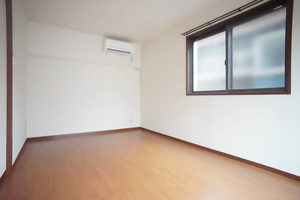 壱番館 202号-3