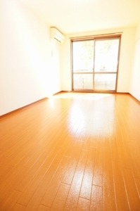 メゾン ドゥ コリーヌ 102号-2