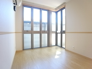 グランドソレイユ下馬 101号-3