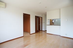 シャーメゾンマルニＡ 102号-2