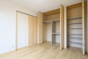 シャーメゾンまほろばⅣ 201号-6