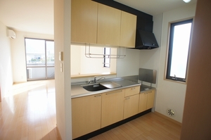 シャーメゾンまほろばⅤ 101号-4