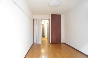 リヴァーフォレスト 104号-3