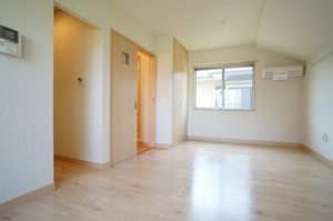 シャーメゾンウエスト 202号-2