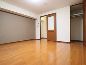 ケーワイ　コート 203号-3