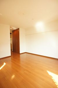 ライアン北町 102号-4