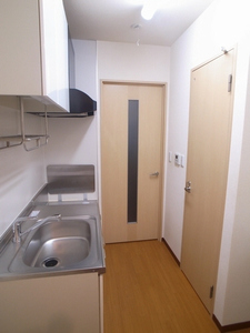 Ｔｈｉｎｅｈ　Ｆｌａｔ’ｓ（ティネフラッツ） 101号-7