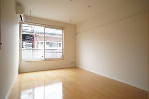 グラン・シャリオ 201号-3