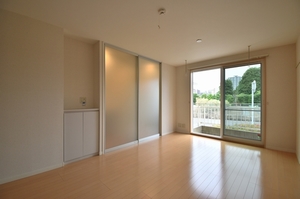 プレセンテ 101号-3