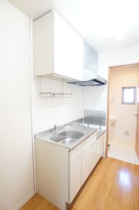 カーサフォレストーネ南台 202号-8