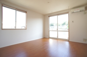 メゾン・シャテーヌ 201号-2