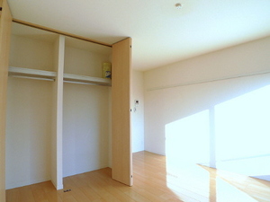 ドルフ宇奈根 203号-4