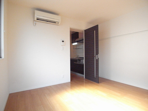 メゾン　サンパティー 203号-2