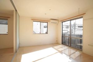 プレジールヴァン 201号-2