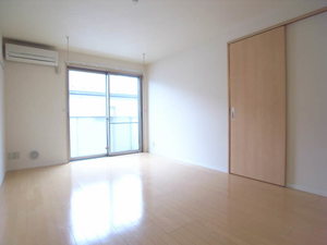 ラ・リズラヴィーヌ 102号-2