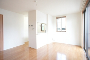 シャーメゾン石和 202号-2