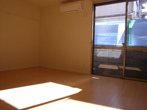 ウインズガ－デン 102号-3