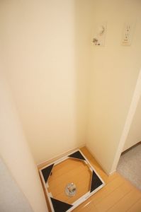 コンフォール祐天寺B 202号-12