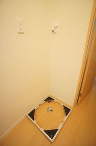 フラット下馬 101号-8