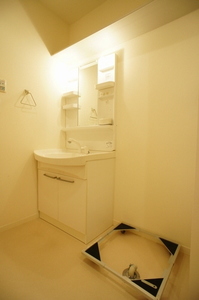 フラット下馬 102号-8