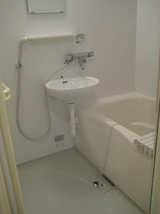 シャーメゾン三軒茶屋 106号-8