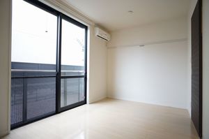 シャーメゾンＹ 102号-2