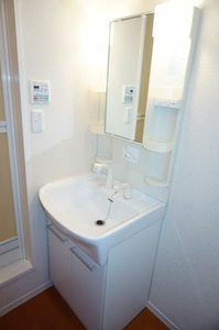 クラヴィエ西が丘 202号-8