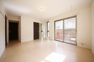 Ｃｒｅｓｔ　Ｃｏｕｒｔ 105号-3