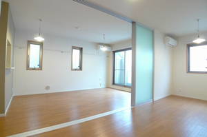 Crest Court 202号-4