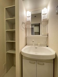 Ｔ－ＨＯＵＳＥ　ＴＡＫＡＮＡＷＡ 102号-8