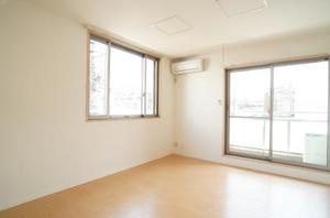 ローヤルメゾン 302号-3