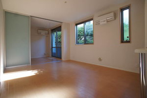 ファミーユ 102号-3