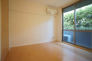 ファミーユ 102号-7