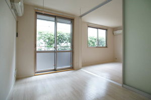 ファミーユ 103号-6