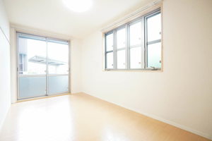 ファミーユ 201号-6