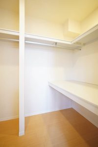 ファミーユ 201号-8