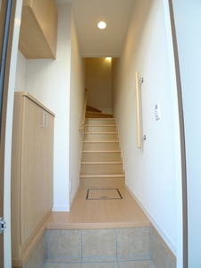 ヴィラ　フロイント 203号-11