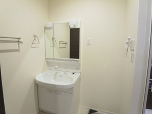 ウィンクルム 203号-8