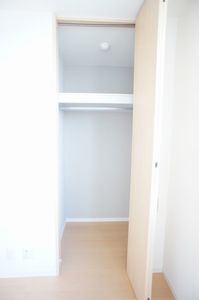 シュロス小竹 201号-7