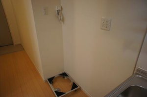 シュロス小竹 302号-9