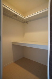 メゾン・プラッツ 201号-4