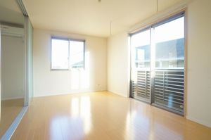 ルミエール’F 202号-2