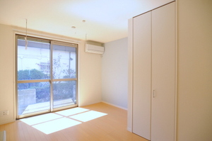 シャーメゾン西六 101号-2