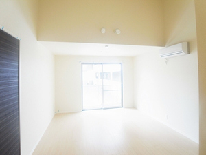 Ｋｅｉ　Ｇｌａｎｚ 202号-2