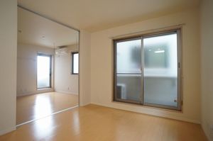 シャルム・ドマーニ 202号-8